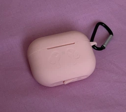 Силиконовый футляр с карабином для наушников AirPods Pro Lilac фото от покупателей 3