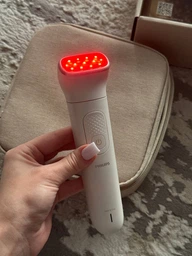 Набор для ухода за телом и лицом с насадкой Skin LED Philips BRE748/00 серии 9900 фото от покупателей 12