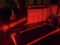 Большой RGB коврик для игровой мышки и клавиатуры с подсветкой 80x30 см фото от покупателей 2