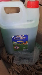 Засіб для чищення GOLD CYTRUS 1,5л Зелений лайм