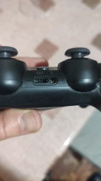 Геймпад PS4 бездротовий DualShock 4 джойстик Bluetooth акумуляторний контролер для ігор консолі смартфона планшета сумісний з ПК смартфоном Android iOS iPad V2 Sony wireless USB зарядка портативний ігровий ергономічний тригерний оригінал pro чорний фото від покупців 5