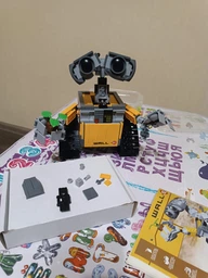 Конструктор Воллі інтерактивний робот Wall-E супер іграшка для дітей збірна модель дитячий мультфільм WALL E роботизований колекційний набір для хлопчиків та дівчаток що розвиває різнокольоровий оригінальний подарунок дитині 687 деталей OnePro 68358