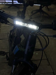 Велосипедная LED фара велосипедный фонарь передний велофара аккумуляторная на руль фото от покупателей 2