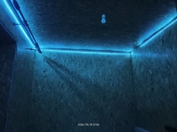 Умная светодиодная лента 10 метров RGB с Bluetooth, водостойкая, самоклеющаяся гирлянда, LED питание от USB с приложением фото от покупателей 1