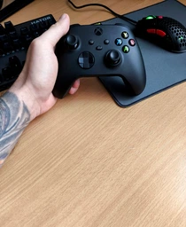 Беспроводной геймпад Microsoft Xbox Wireless Controller + USB Type-C кабель (1V8-00002)
