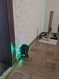 Лазерный уровень нивелир Laser Level 4D 2 аккумулятора 16 линий зеленый луч со штативом в кейсе синий фото от покупателей 15