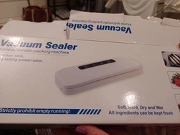 Профессиональный вакууматор для еды Vacuum Sealer Container, 120 Вт вакуумный упаковщик, вакуматор для продуктов с функцией вакумирование внешних контейнеров, Silver фото от покупателей 4