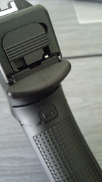 Пневматический пистолет Umarex Glock 17 Gen4 Blowback black, BB с пулями с со2 5.8364