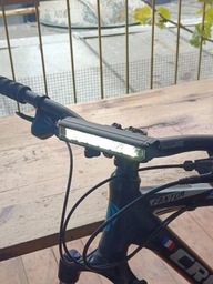 Велосипедная LED фара велосипедный фонарь передний велофара аккумуляторная на руль фото от покупателей 4