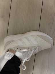 Женские кроссовки Adidas Lightshift JH9322 37.5 (4.5UK) 23 см Icelav/Owhite/Gum10 (4067904296720)
