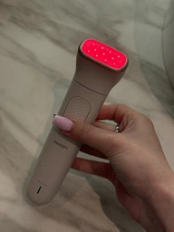 Набор для ухода за телом и лицом с насадкой Skin LED Philips BRE748/00 серии 9900 фото от покупателей 2