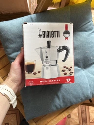 Кавоварка гейзерна Bialetti Moka Express (0.190 л – на 4 чашки) фото від покупців 1