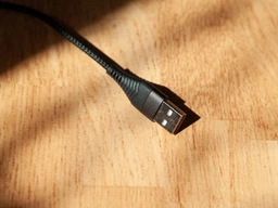 Кабель-перехідник Hoco UA14 універсальний USB - Lightning - HDMI, 2 м фото від покупців 3