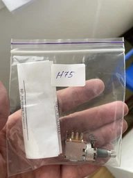 Потенциометр для электрогитары PAXPHIL H75 PUSH-PULL POT 500K TYPE B