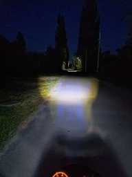 Світлодіодна лампа H4 LED Moto ближній білий / дальній білий H4-CSP фото від покупців 4