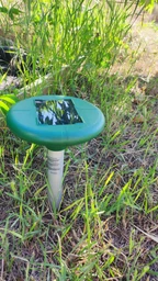 Відлякувач ультразвуковий кротів і птахів змій гризунів Solar Animal Repellent 01 на сонячній батареї + стробоскоп фото від покупців 17