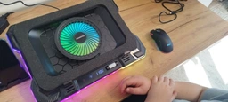 Охлаждающая подставка для ноутбука Gamepro CP950