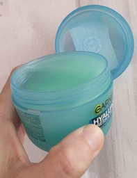 Зволожувальний крем-сорбет Garnier Hyaluron Fresh & Plump Hydrating  Sorbet Cream З гіалуроновою кислотою для надання свіжості та пружності шкірі обличчя 85 г (3600542663243) фото від покупців 5