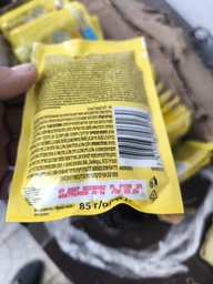 Вологий корм Purina Friskies для котів шматочки в підливі з лососем 85 г (7613036962230) фото від покупців 1