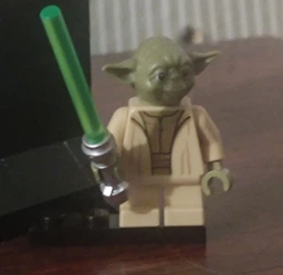 Конструктор LEGO Star Wars Погруддя Йоди 399 деталей (75438) фото від покупців 2
