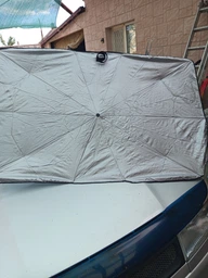 Автомобильный зонтик на лобовое стекло Car Umbrellas 140х75см, солнцезащитный зонтик для авто
