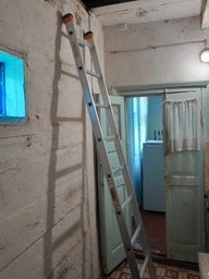 Драбина Техпром 10 сходинок приставна (2,80 м) алюмінієва односекційна