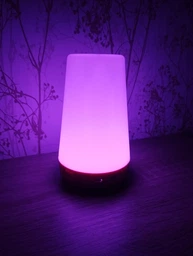 Аккумуляторний нічник з USB зарядкою LED RGB лампа в спальню Villa Volance з пультом, зміна 13 кольорів, регулювання яскравості біла + жовта фото від покупців 2