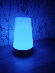 Аккумуляторний нічник з USB зарядкою LED RGB лампа в спальню Villa Volance з пультом, зміна 13 кольорів, регулювання яскравості біла + жовта фото від покупців 1