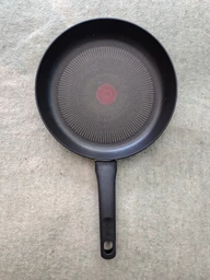 Сковорода Tefal Hard Titanium On 28 см (G2880632)