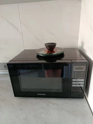Мікрохвильова піч Panasonic NN-ST25HBZUE фото від покупців 5