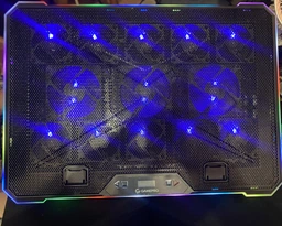Охлаждающая подставка для ноутбука Gamepro CP1090 Black фото от покупателей 2