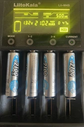 Акумулятор Ansmann AA 4 X 2100 mAh NiMH 1.2V maxE Premium (4013674350520) фото від покупців 3