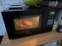 Мікрохвильова піч Panasonic NN-ST25HBZUE