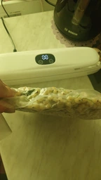 Вакуумний пакувальник для продуктів Vacuum Sealer MK-801 90 Вт вакууматор ручний побутовий зелений фото від покупців 3