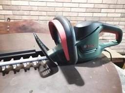 Кусторез Bosch UniversalHedgeCut 60 (06008C0703) фото от покупателей 1