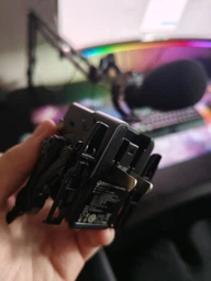 Зарядное устройство GravaStar Alpha65 65 Вт USB-C/USB-A War-Damaged Blaze Голубое (GRAVASTARA65_OPP_EUK) фото от покупателей 1