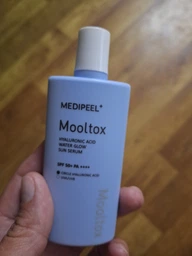 Солнцезащитная сыворотка Medi Peel Mooltox Hyaluronic Acid Water Glow Sun Serum 52 мл срок годности до 17.12.2026 фото от покупателей 2