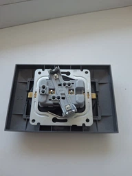 Розетка подвійна з заземленням Panasonic Arkedia Slim чорна (WNTC0205-2BL) фото від покупців 1