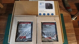Жорсткий диск Western Digital Red Plus NAS 8TB 5640rpm 256MB WD80EFPX 3.5 SATA III
