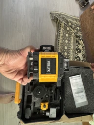 Лазерний рівень нівелір Laser Level 4D 2 акумулятори 16 ліній зелений промінь у кейсі жовтий фото від покупців 5