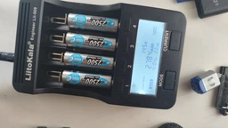 Акумулятор Ansmann AA 4 X 2500 mAh NiMH 1.2V maxE Premium (4013674354429) фото від покупців 3