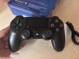 Геймпад PS4 бездротовий DualShock 4 джойстик Bluetooth акумуляторний контролер для ігор консолі смартфона планшета сумісний з ПК смартфоном Android iOS iPad V2 Sony wireless USB зарядка портативний ігровий ергономічний тригерний оригінал pro чорний фото від покупців 3