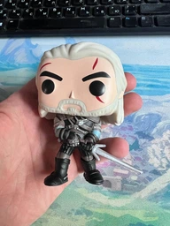 Фигурка из игры The Witcher Ведьмак Geralt of Rivia Геральт, 10 см + защита для коробки (TW 0007)
