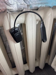 Аккумуляторная LED-лампа-прищепка для чтения, работы и творчества, 5 LED, ABS-пластик, черная фото от покупателей 1