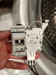 Замок Rold DKS08618 для пральної машини Whirlpool 481010885440 Ariston Indesit C00536021 фото від покупців 2