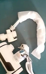 Водонагрівач проточний електричний з душовою лійкою та Led дисплей індикація нагріву BRS White фото від покупців 11