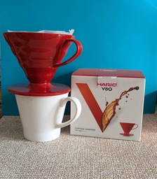 Пуровер Hario V60 02 Cobalt Blue пластиковий на 1-4 чашки фото від покупців 3
