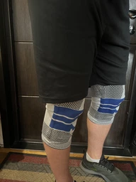 Фіксатор колінного суглоба 2 шт, активний бандаж на коліно Grant Inn Orto, захистний, спортивний, ортез з ребрами жорсткості, чорний + синій модель 02 ( 472658089) фото від покупців 4