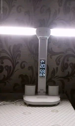Світлодіодна настільна лампа трансформер на акумуляторі з дисплеєм 12в1 Tech Lamp - багатофункціональна з подвійним джерелом світла, календарем, термометром та тримачем для ручок, біла фото від покупців 5