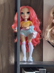 Лялька модна Rainbow High Pinkly Paige з шафою (35051121015)